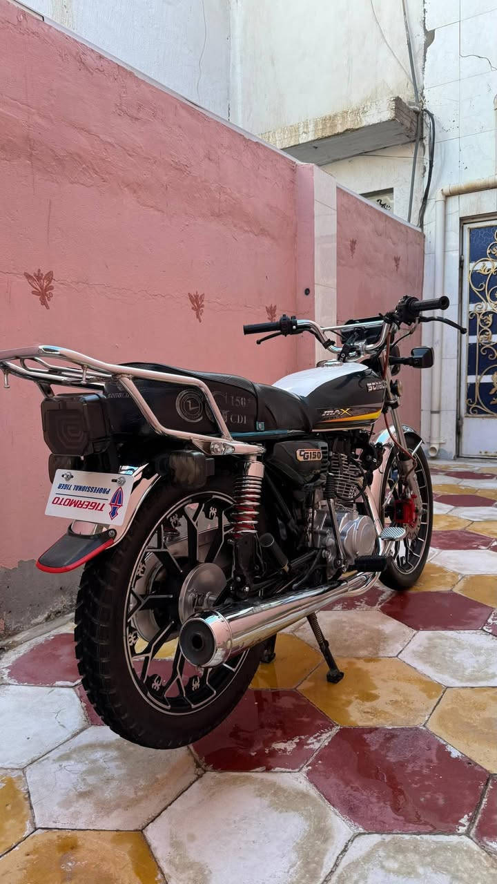 السلام عليكم دراجه سافان للبيع اوراق سكنر موديل ٢٤مكفوله كفاله عامه مكينته برغي  مامفتوح بيه مكان الديوانية الاسكان السعر ٧٠٠وبيه مجال رقم صاحب الدراجه***********
