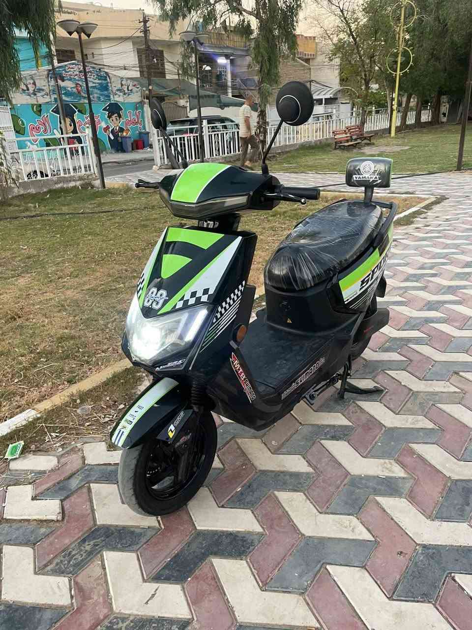السلام عليكم دراجه شحن للبيع الدراجه نوع سكنس 
باتريات مسطره6
بصمه وسويج
شاحنه اصليه ولي 
بريكات دسك 
الدراجه كهربائيات كله شغاله 
طسه ناعمه 
نضام حمايه 
قفل ستيرن 
ستاند جانبي وتعليك 
الدراجه كلش نضيفه مابيه اي خلل السعر 650 بيهه مجال 
***********
