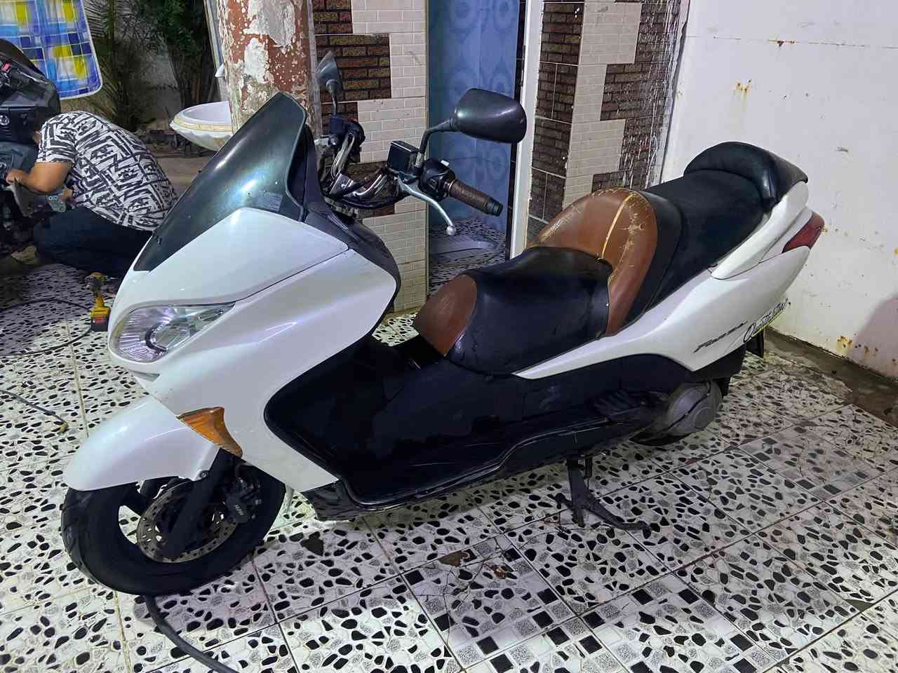 فورزا 09 مكينه بيها طابوكه صالنصه رياضي كفرات بلاد مابيهن قطره صبغ السعر 850 وبيها مجال مكانها كوت حي الحكيم ***********
