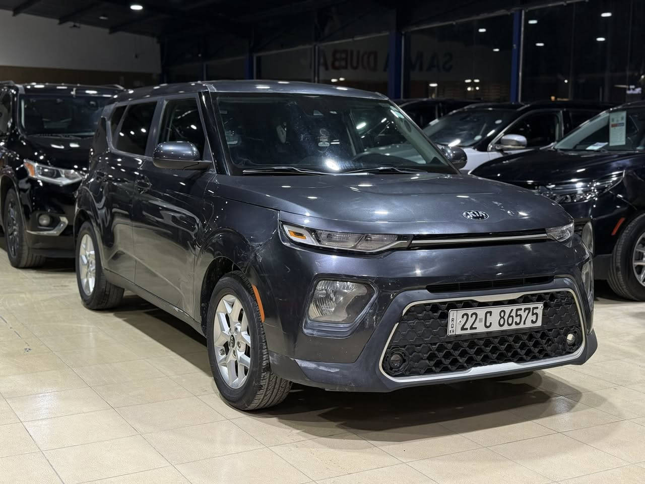 #المركبة : #كيا #صول   موديل 2021
#الضرر : صبغ جاملغ امامي ايسر فقط
#الرقم : مرقم اربيل الرقم الحديث ( تحويل او وكالة )
#المحرك : 2000 DOCH (اربعة سلندر)

#المواصفات :

▪️حجم الويل : ويل كب حجم 18 اصل مع طقم تايرات بحالة ممتازة
▪️لايتات اصفر عالي وناصي مع كشافات دعامية
▪️رادار امامي
▪️حساسات ورادارات الاجتياز الجانبية (نقاط عمياء)
▪️كامرة خلفية دوارة اصل مع الستيرن
▪️غرفة السيارة : كشنات السيارة مخمل اسود
▪️شاشة الدشبول حجم كبير للتحكم بايعازات السيارة
▪️سستم صوت
▪️تحكم ستيرن جهتين بلوتوث وحاكية وكروس سرعة وتحكم صوت 
▪️نظام ABS مانع انزلاق

نكفل السيارة من الغرق والشاصي .

السعر المطلوب : 135 ورقة مع المجال
 
الاتصال على : ***********

معرض سما دبي لتجارة السيارات والمزادات الامريكية
النجف - المدينة المائية -مقابل حي الجامعة
