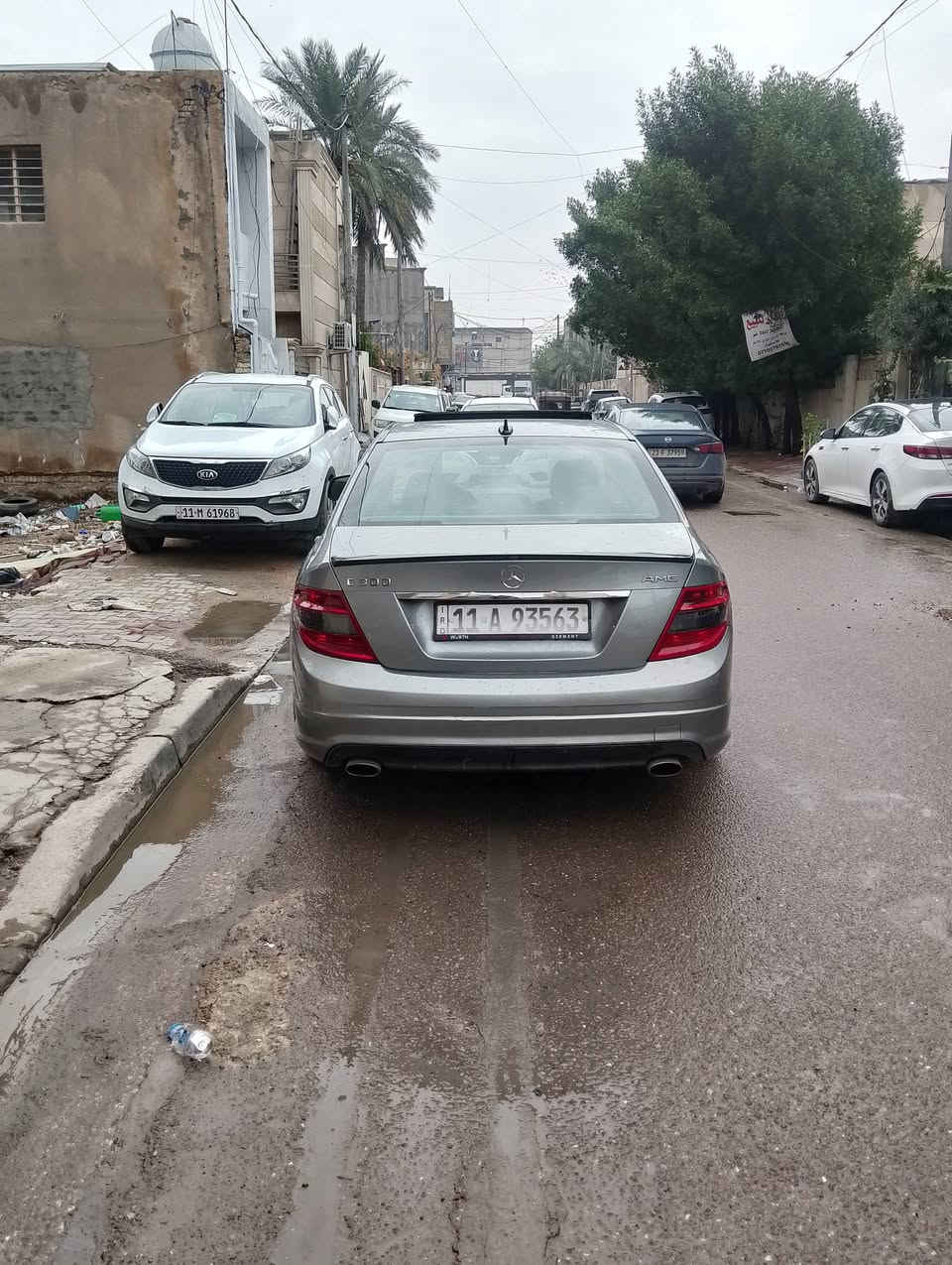 السلام عليكم 
مارسدس c300 للبيع او مراوس باحدث او سيارة رياضية
موديل 2008
محرك 6 سلندر حجم 3000 
السعر 130$
 وللعلم الصور قبل اسبوع والسوك كلشي حسب النظافة والسونار مرفق مع الصور مكان السيارة بغداد الحرية قرب مستشفى الشرق الاوسط للستفسار اكثر للاتصال او واتساب  ***********
