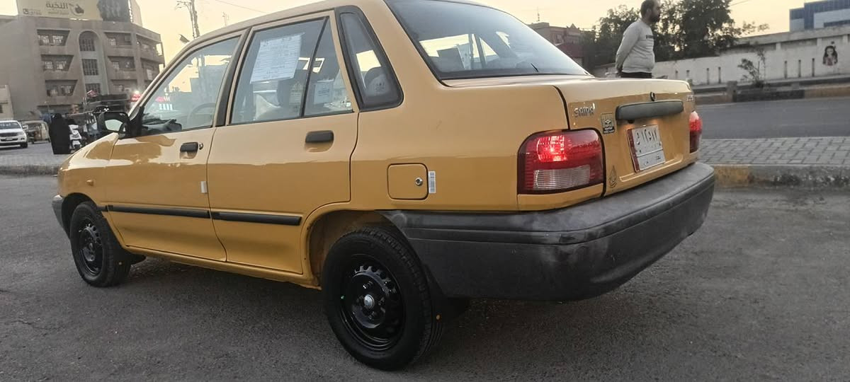 سلام عليكم سايبه موديل 2015 سياره جديده مكفوله من ضربه و صبغ مكينه و كير جدد تخم تاير جديد صدر اناني خلفي جديد بطن مدوشمه بل نواب تبريد ثلج تدفه مابيه لا خياس و لا صبغ ولا ضربه شواصي جدد مصفره هيه و غرامات مكاني بغداد مدينه الصدر سعر 45    ***********
