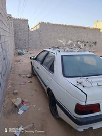 بيجو ٤٠٥ • موديل ٢٠٠٩ • رقم نكليزي