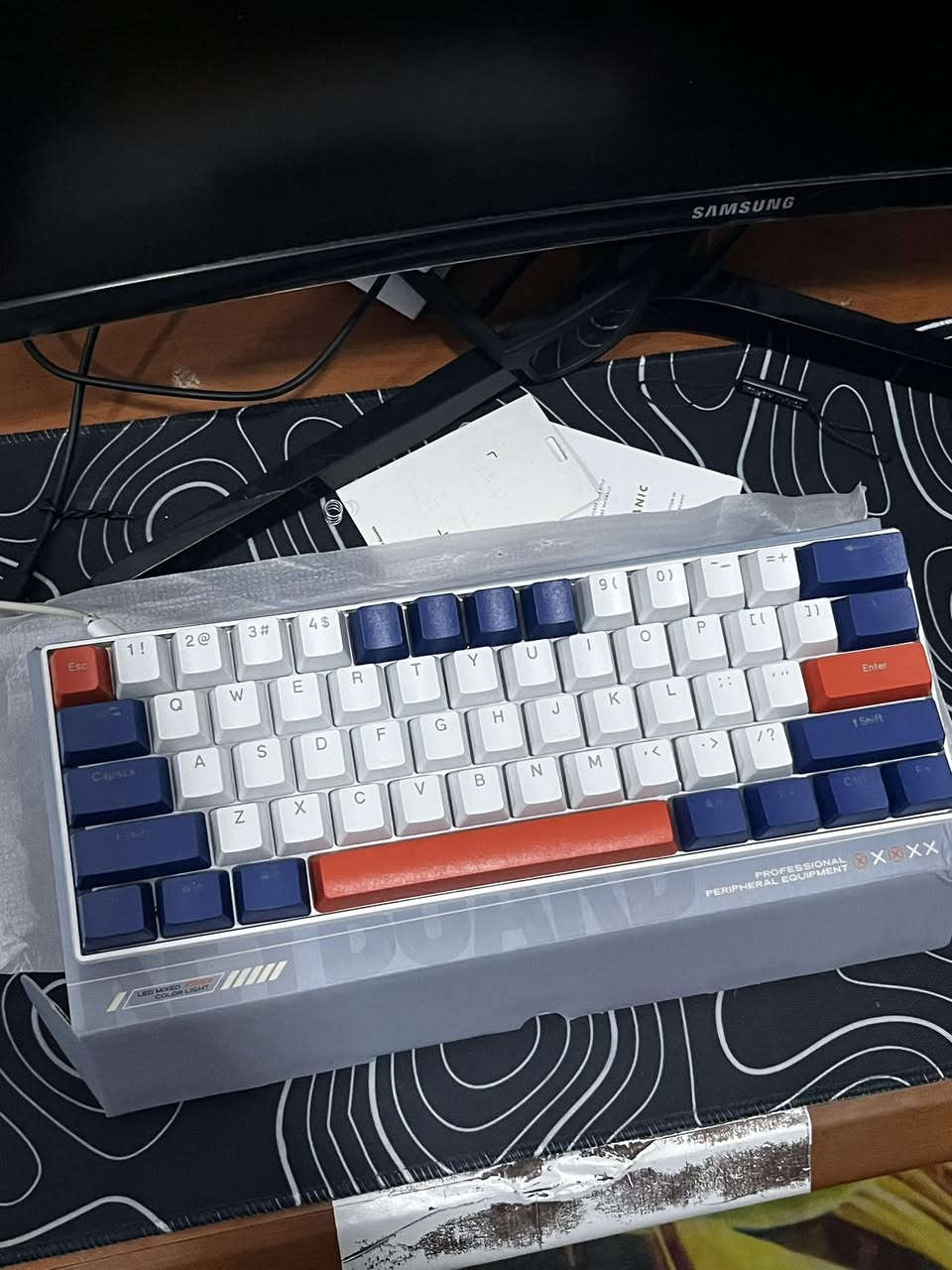 كيبورد ميكانك بلو سوتج واير
جديد غير مستخدم مع الملحقات كيبل type c وكي  كابس وقالعة سوجات الكيبورد full rgb 

سعره 25 الف وموجود توصيل


**إذا كنت صاحب هذا الإعلان وتريد حذفه لأي سبب، رجاءا أرسل رسالة إلى الدعم الفني**
