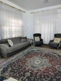 ٨ مقاعد • سرير مخزن • حي اور