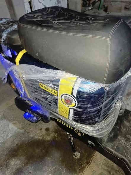 دراجه شحن نوع للبيع  نوع R7
نظام البارك P
اشاير هورن شاحن
سرعة 109
سعرها 520 
شراي اتصل على الرقم 
***********
