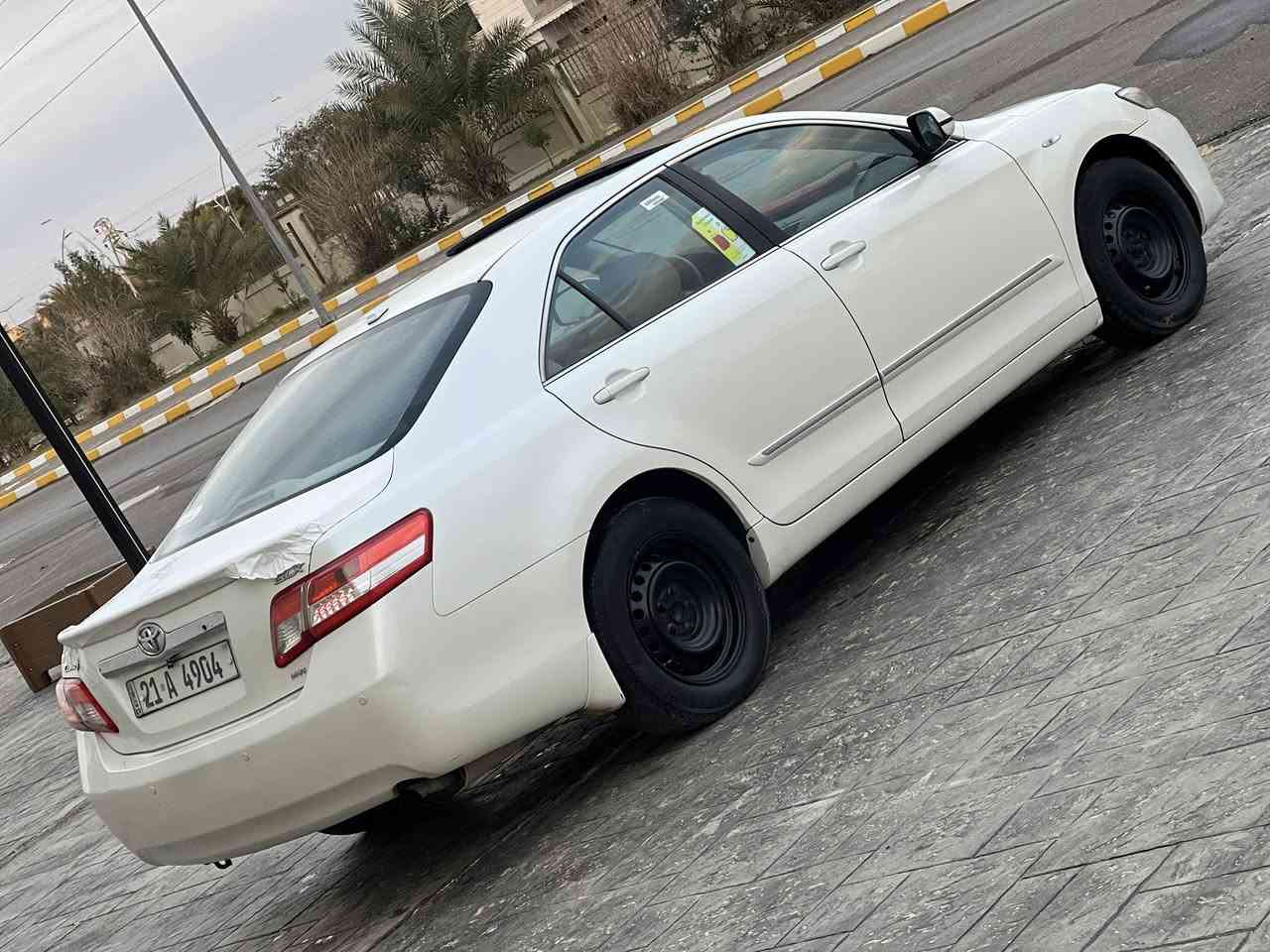 السلام عليكم
للبيع //بسعر 126 مجال جدا بصيط 
كامري 2010 خليجي سلطنة عمان ام الدعاء GLX فول فول 
رقم سليمانيه الجديد سنويه وهزه 30
رادار 
سلاية روف 
كشن كهرباء 
تحكم ستيرن 
مثب سرعه
كشفات 
السياره ماشيه 170 حقيقي تدك جرس 
الصبغ بيها باب خلفي وربع جاملغ خلفي بدون جكة داخل اثر شخط شرط الفحص والسونار 

تحويل ثاني يوم 
مكان السياره تكريت القادسيه 
هـ*********** 
اعتذر الاقصاط والوعده 
السعر 126
