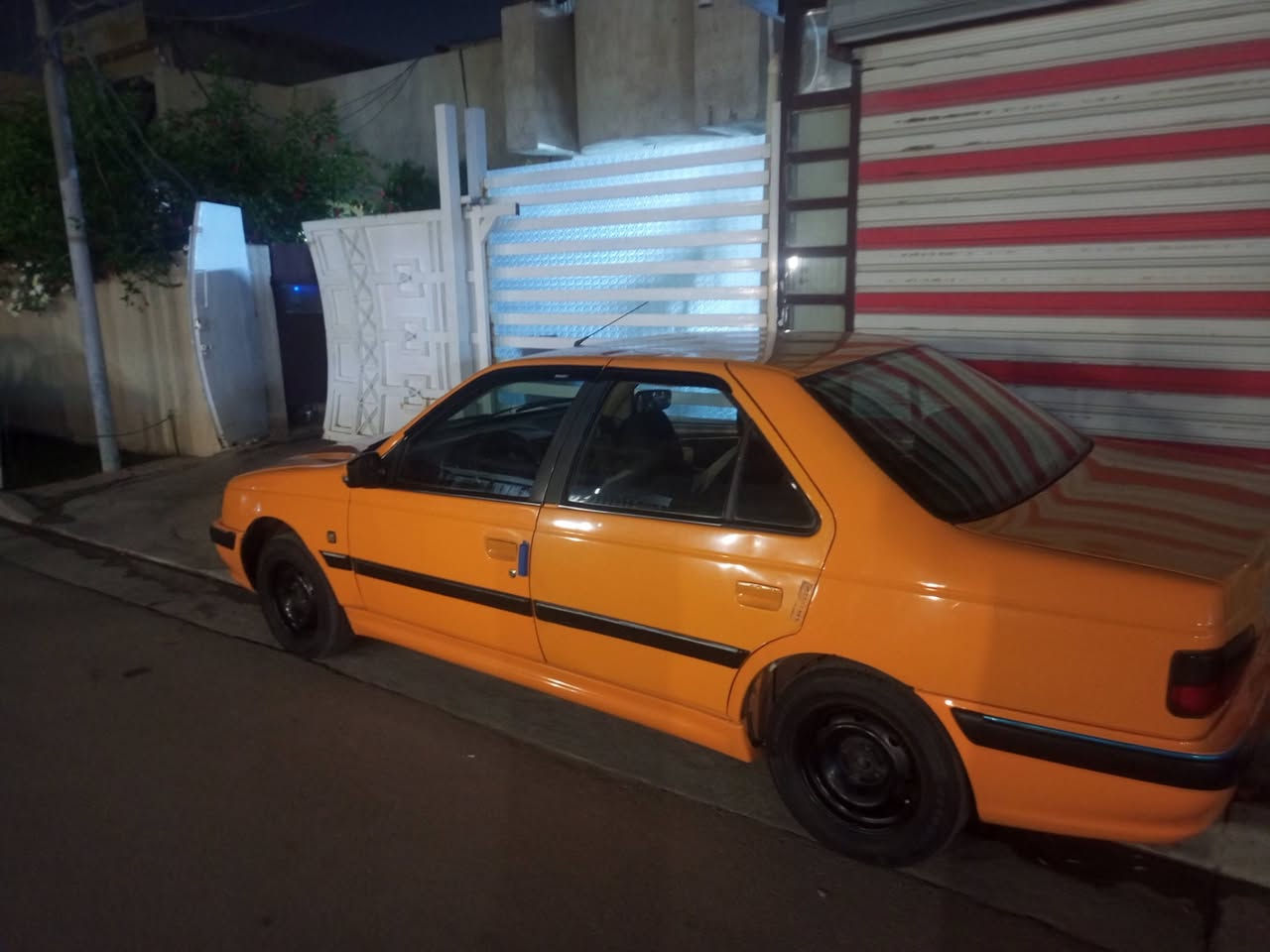السلام عليكم بيجو بارص بغداد إنكليزي بسمي ٢٠١٨السعر٥٢وبيه مجال محرك كير صدر خلفي إمامي تبريد تدفئه مكفولات مصفرة من كلشي مكانه بغداد حي الجهاد ***********////***********
