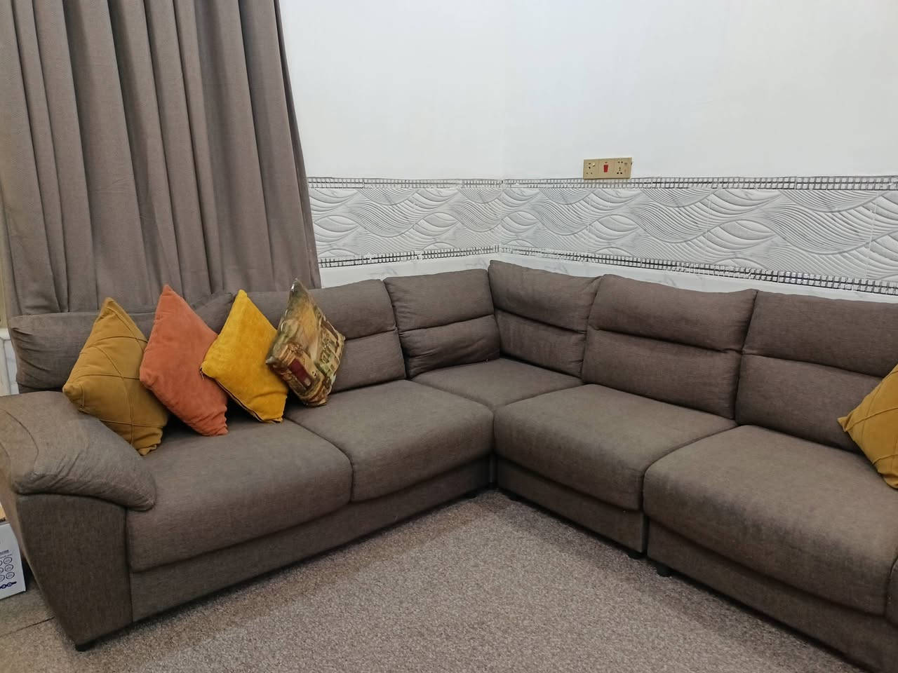 ميز طعام و تخم ديوان عدد ٢ للبيع نظيفات وقويات وابو الكراسي بي طبلات ٢ مشمشية مكاني الحرية الثالثة


**إذا كنت صاحب هذا الإعلان وتريد حذفه لأي سبب، رجاءا أرسل رسالة إلى الدعم الفني**