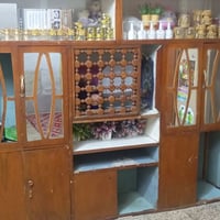 كابينة • خزانة • دولاب • دولاب للبيت • دولاب بحالة جيدة