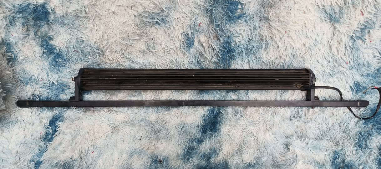 سلام عليكم لد ضوة عالي مال كشتات ينشد على كل السياراة ويا راسطه مالته اصلي ياباني مامشدود 
ومتوفر هم جنطه اسعافات كامله من كلشي مال تيوتا لاندكروز الاصلي للتواصل ***********
