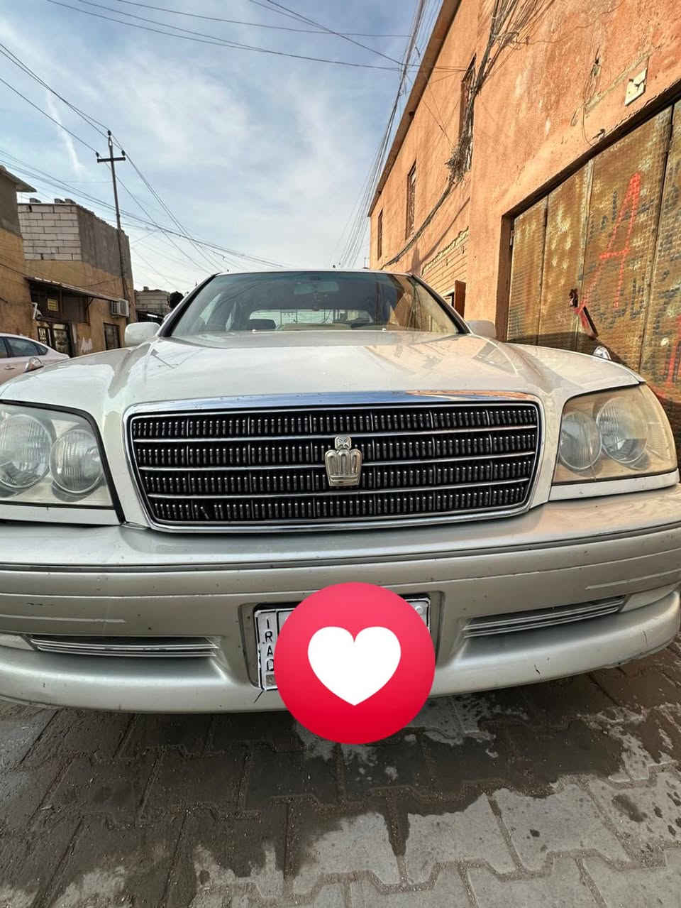 ملكه ادوات كفاله عامه السياره حاويه
فقط بيهه طخه بل باب امشر عليهه 

مكينه كير كارتون 

دكمتين كرستال اصل 
سياره جديده السعر 
مكان البصره 
السعر 70 
ترهم امراوس حسب القناعه 
***********
