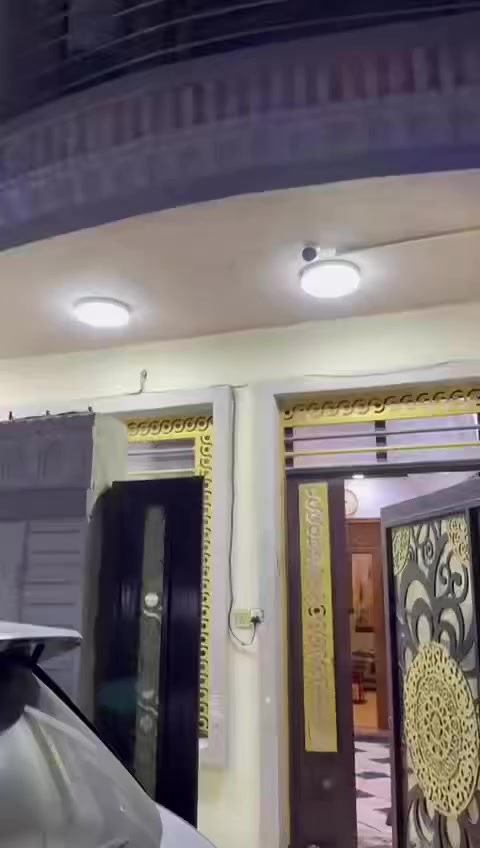يوجد بيت البيع في الطي نزال سليم قرب اسواق سلوان العامري المساحه 75 متر الاستفسار خاص *********** عباس العامري
