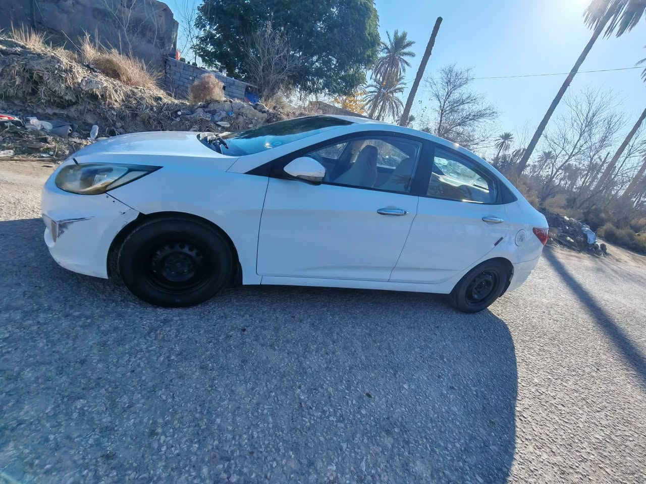 اكسنت 2013 بسمي رقم انكليزي 
تبريد حداديه تخم تايرتاير كله جديد كير ومكينه مكفولات صبغ 3قطع بدون دواخل مكفوله من الضربه  مكينه 1600والسونار مرفق مع الصور الاستفسار إتصال على الرقم مكلف بلنشر
***********
السعر 88مع المجال قليل
