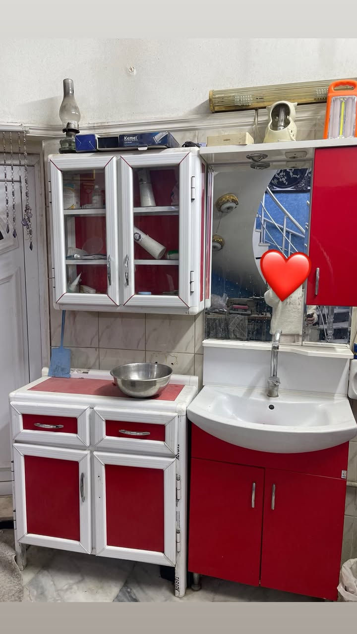 ميز طعام للبيع خشب مرمر 6 كراسي
ومغسله وكاونتر كامل وياها مع ملحق


**إذا كنت صاحب هذا الإعلان وتريد حذفه لأي سبب، رجاءا أرسل رسالة إلى الدعم الفني**