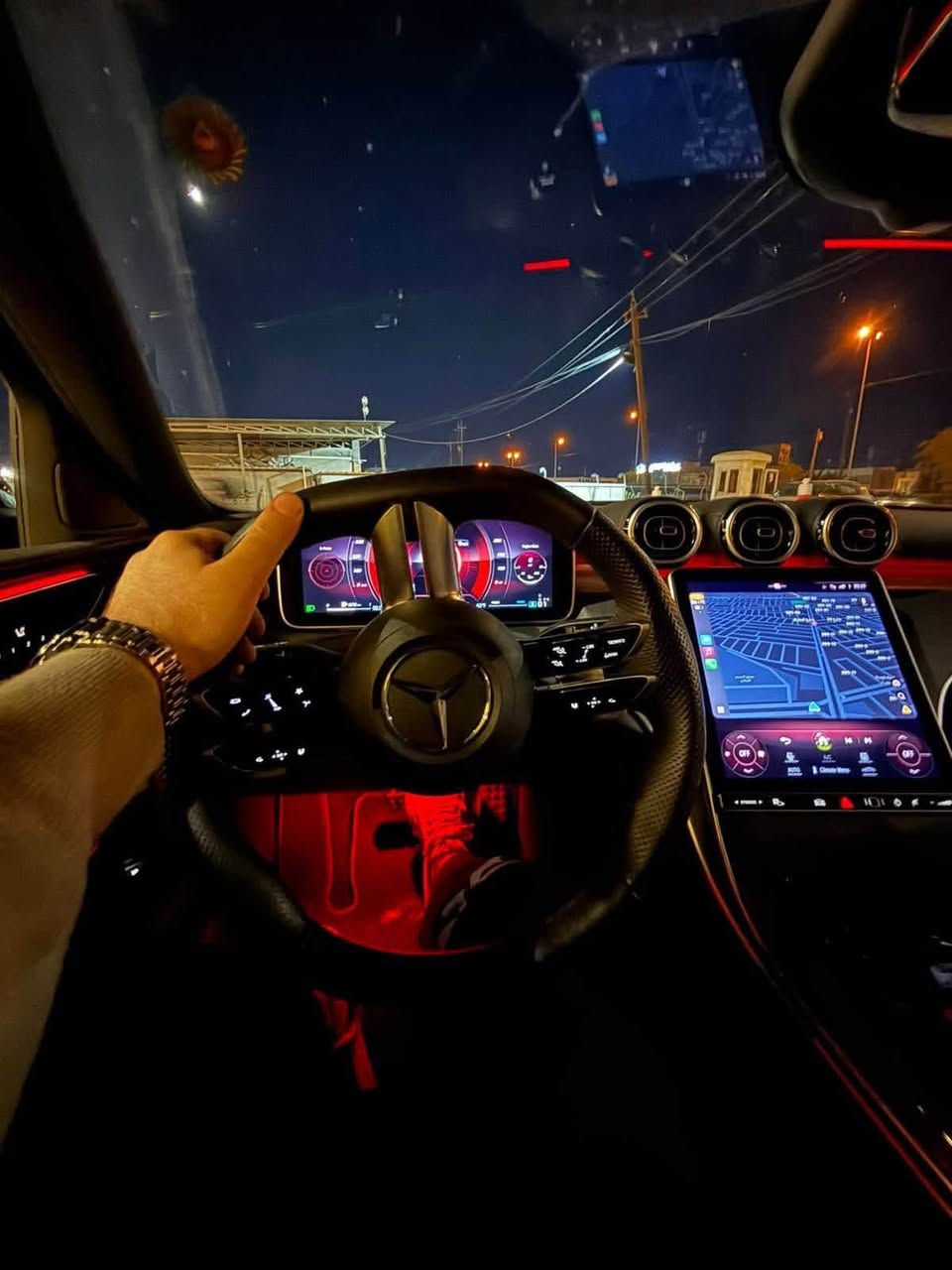 🚗 للبيع | مرسيدس C300 4MATIC 2023 AMG Full Option
✅ الموديل: 2023
✅ الفئة: C300 4MATIC
✅ كت AMG
✅ فول مواصفات

🔹 الحادث: جاملغ أمامي وخلفي (جهة السائق)، والحادث بسيط.

📍 الموقع: بغداد

💰 السعر: 33,000 دولار

للستفسار :***********
