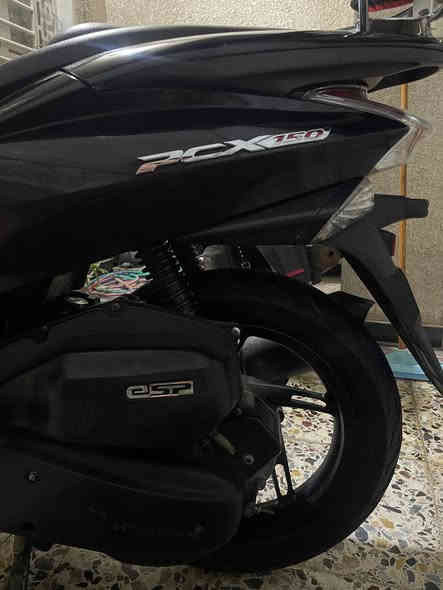 Pcx مكينه 150
كفر و مكينه مكفولات 
ماشيه ٢٢
شلعه ومعدل خير من الله 
دراجه كامله مكمله 
السعر 12ونص مجال بسيط 
العنوان زعفرانيه 
رقم ***********
الشراي يتصل
