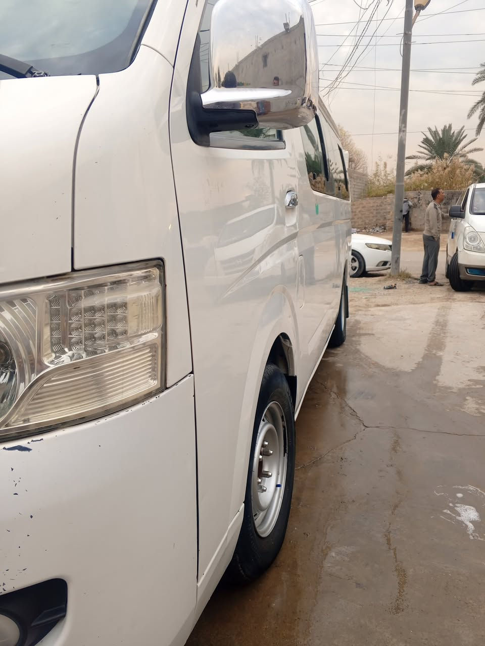 اسلام عليكم فتون 2017C2 للبيع مكفولة كفالة عامة ما عدة رصعتين باب الاسلايت مكينة وكير واكسل كفالة السيارة بسمي تحويل ثاني يوم مكاني بغداد الدورة *********** غير متواجد خاص
