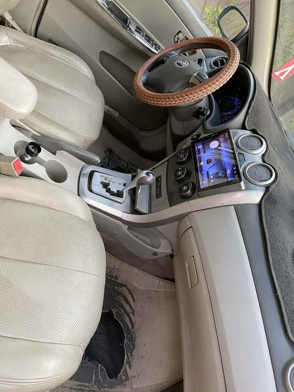 BYD السلام عليكم 
2011 بسمي هزة جديدة لل 28 كير اوتو
مكينه  حداديه  تبريد شاشة  تحكم مري حساس بصمة فتحة كامل مواصفات السيارة بيها بارد قليل  
عارضها ب53 التفاصيل اكثر 
*********** مكاني بابل المحاويل
