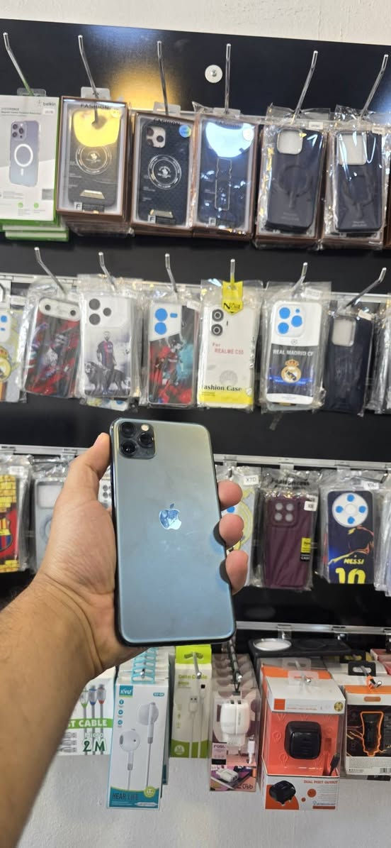 ايفون 11 pro max 😁
بطارية : 82 🔋
جهاز ما فتوح 
نظافة ٩٠% 
ذاكرة ٢٥٦
الجهاز غير مفتوح 
السعر 380.000
#متابعين #الموصل #دواسة_خارج 
نوفا للموبايلات و الاكسسوارات/ Nova 
للاستفسار الاتصال على: 
***********
الموقع دواسة خارج قرب مطعم القارب
