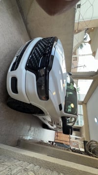 رام بك هورن • ٢٠٢٥ • شاشة تسلا