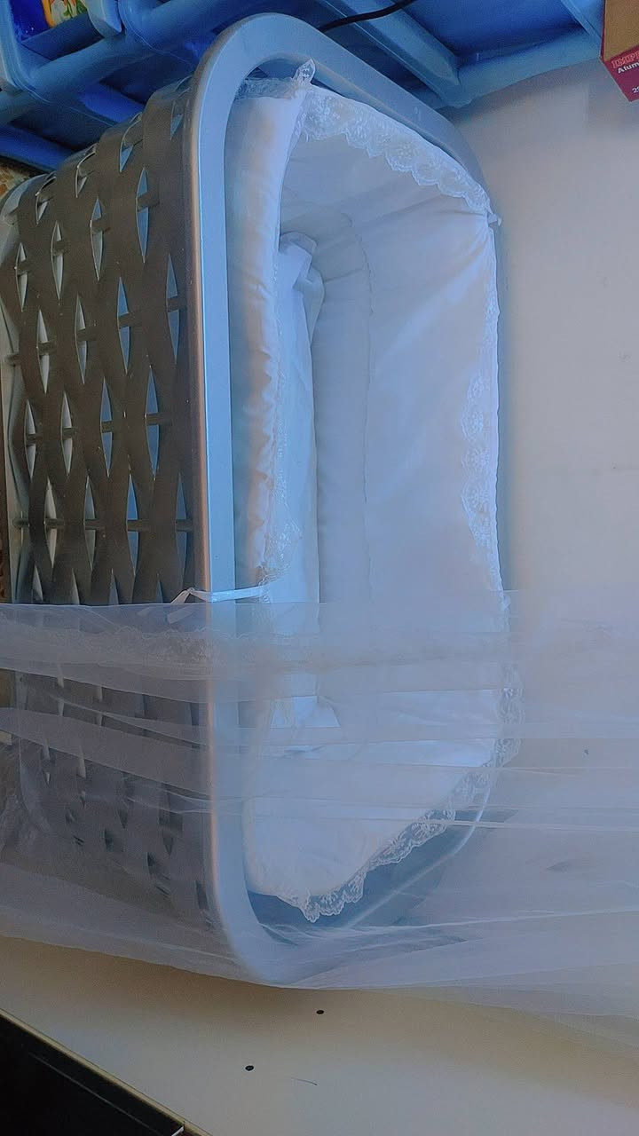 السلام وعليكم
سرير اطفال هزاز جديد السعر 50 وبي مجال


**إذا كنت صاحب هذا الإعلان وتريد حذفه لأي سبب، رجاءا أرسل رسالة إلى الدعم الفني**