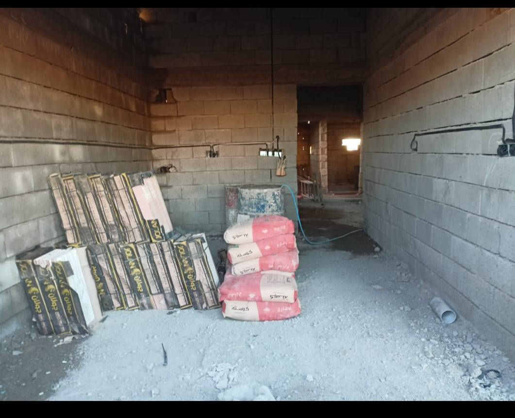 دار للبيع زراعي مساحه 150متر 🏠

تسليم مفتاح 🏠أو تسلمه عله وضعه 

كاشي مطبخ كامل بواري مجاري لبخ كامل باب خارجي كهربائيات كامل 🏠🏠

يتكون من غرفتين نوم استقبال مطبخ صحيات درج داخلي بيتونه كراج 🏠🏠

موقع العقار بدايه 55 استفسار عله الرقم ‏‪***********‬‏
