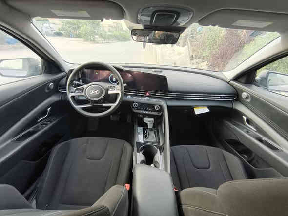 النترا هايبرد 2024 فئة بلو
‏

‏

‏سياره ‏حادثها فقط باب موضح بل صوره

فقط تبديل باب اصلي ‏وصبغ بل قبق مال بانزين قليل كلش ولسياره بدون ايرباك ومرقمه ب اسمي وكامله في بغداد

‏

‏المواصفات 

‏

‏شاشة جبيره 

ماشيه 35 الف

‏كامره خلفية

‏ كامره دوارة

‏مواصفات بصمه

‏ اشارة ترحيب

‏ جنطه بصمه

‏ لد مامي لد خلفي

‏ تحديد مسار 

‏نقطه عمياء 

‏قيادة ذاتيه 

‏3 انظمة قيادة

‏هاند بريد دكمه

‏اوتو هولد 

السعر ب165

***********

‏
