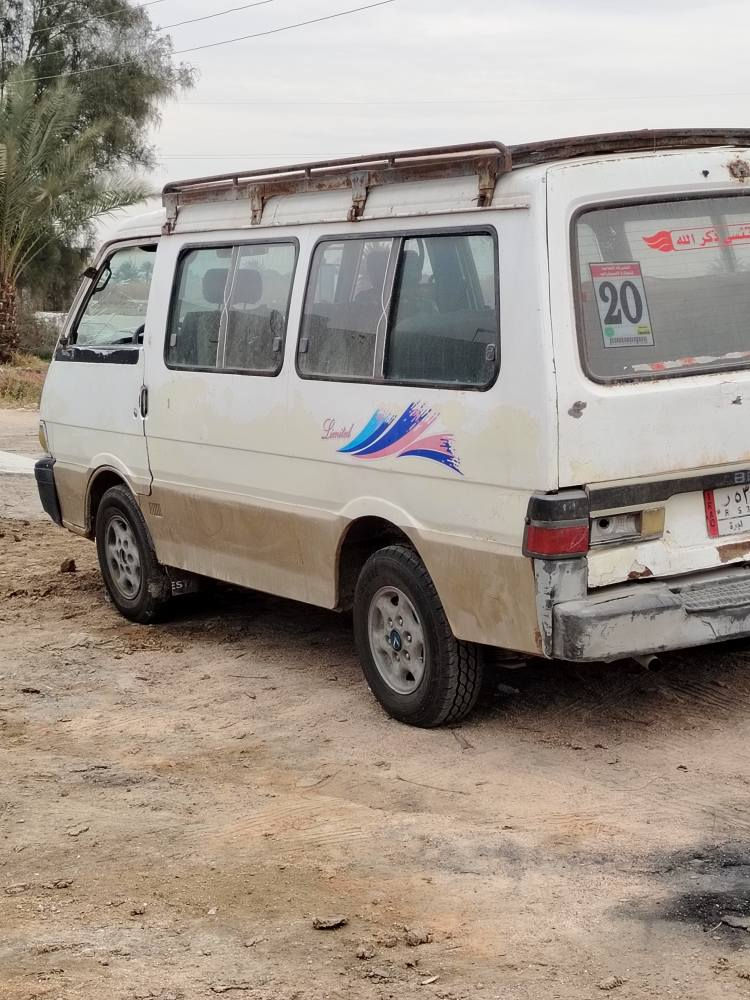 كيا بستا موديل ٩٥ رقم بغداد سنويه نافذه كير محرك اكسل كلها تمام تخم تاير سياره جاهزه مستمسكات راعيها عندي جان رقمه عندي وضاع مني من اهل الحله مااندل بيته  اي استفسار ***********او*********** ابو عمر السعر ٢٣ ورقه مكاني اللطيفيه شارع الدائره بغداد, العراق
