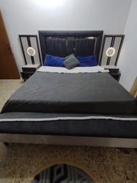غرفه للبيع جديده ستخدام قليل ماخديها مليون و500 و 9قطع جديده لوك بعدها...