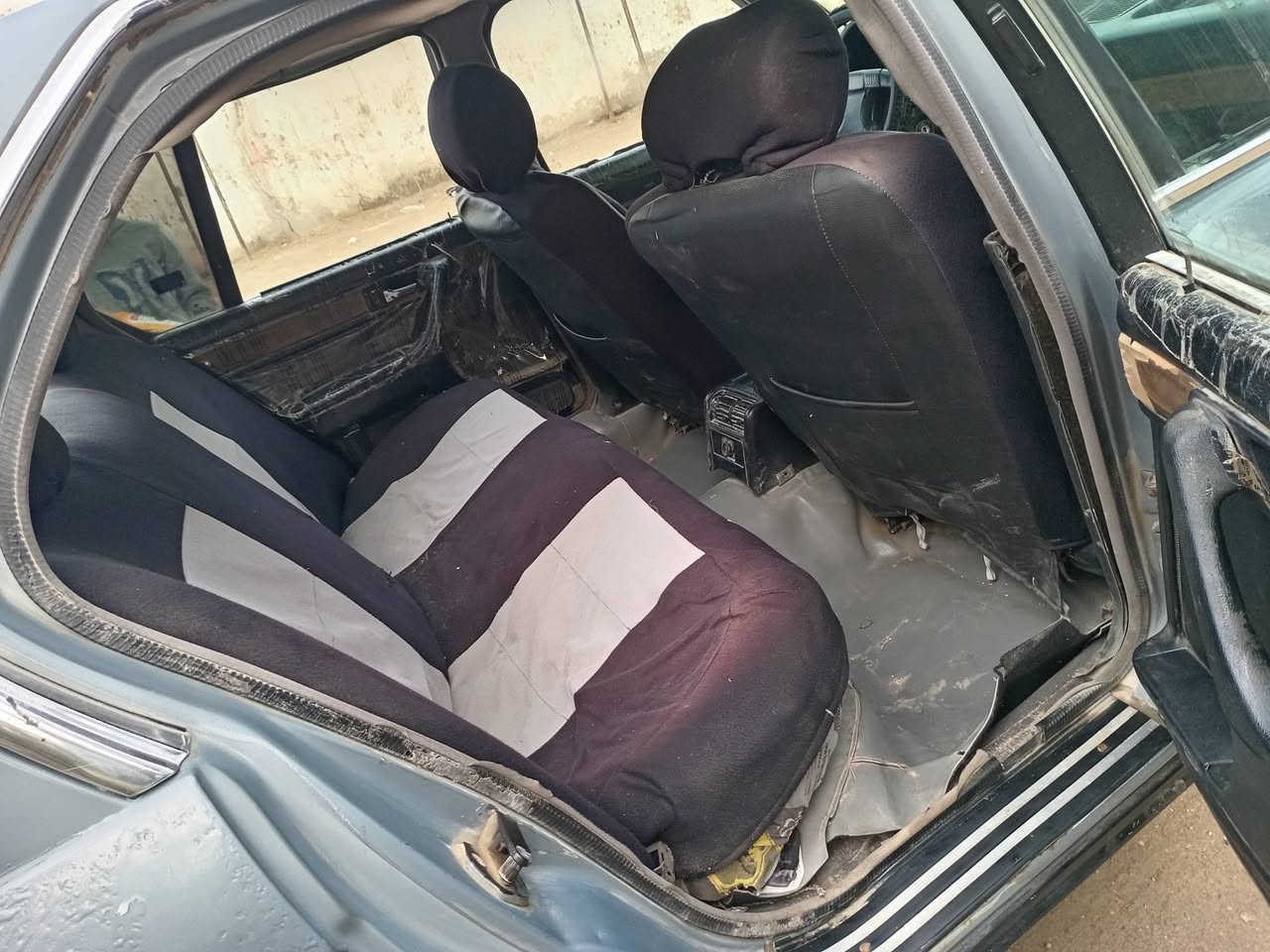 السلام عليكم
بي ام ٧٣٥
مكينه وكير جدد
مراوس او بيع
العنوان الديوانيه قضاء الشاميه السعر ٢٧ورقه وبي مجال
تحويل مباشر
حسب القناعه
رقم الموبايل ***********
