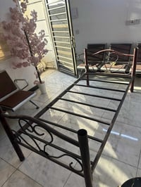 حي الفرات • سرير