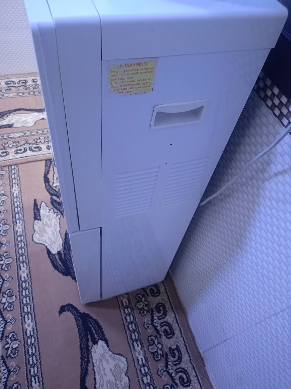 براد اخو الجديد نوعية حديثة نظافة100٪ كله بلادي شركة شغال حار.. بارد.. دافي..ثلاجة السعر70 وبي مجال للطيبين***********
