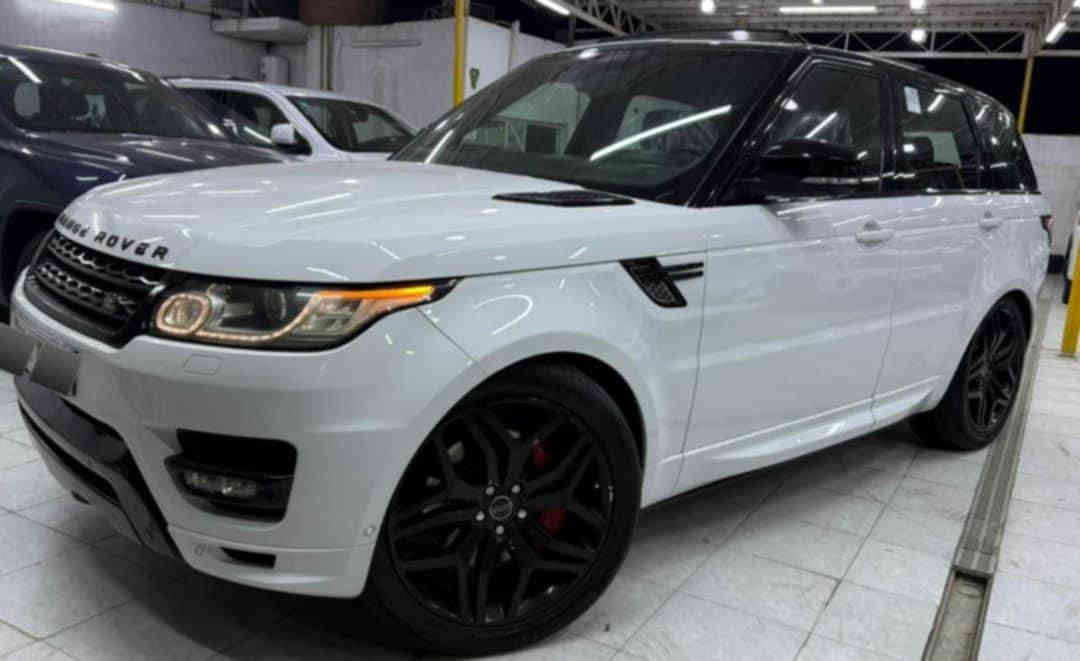 سلام عليكم مكلف بلنشر بيع او مراوس حسب القناعه
رانج اسبورت خليجي اعلى فئه 
مزوعه مواصفات 2014 
مكينه 8 اسلندر مكفوله كفاله عامه
بيه سونر بأسمي تحويل ثاني يوم
رقم مميز
عنوان بغداد 
 
رقم ***********
سعر 290$ وبيه مجال
