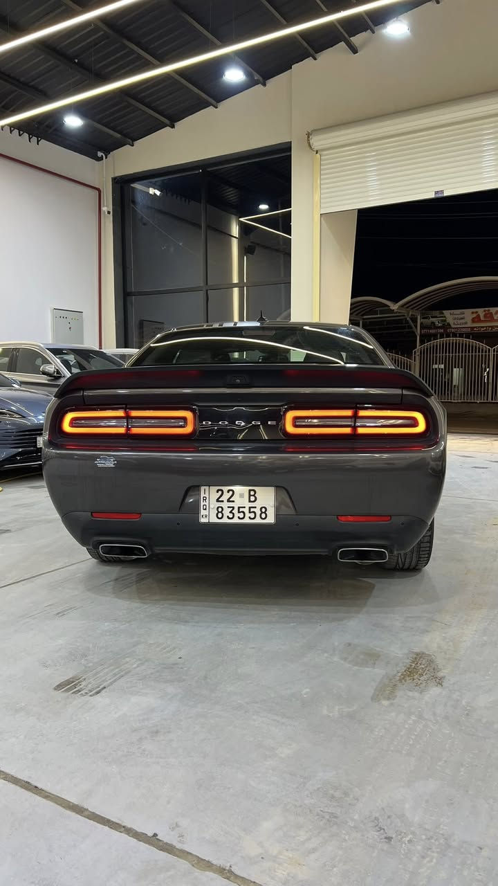 بسم الله ما شاء الله توكلنا على بركة الله.
#معرض ميرال لتجارة السيارات 🇮🇶 
______________________________________
#اعلان_بيع_سيارة
🔷السيارة : دوج جالنجر شيكر 6.4L🐝
🔷سنة الصنع : 2021
🔷اللوحة : اربيل
🔶السعر :280 ورقة
🔷الضرر : تبديل وصبغ جاملغ امامي مع صبغ طرف البنيد. (صور الضرر مرفقة بالاعلان)
🔷ضرر الايرباك : بدون ضرر.
🔷رقم الشاصي : 2C3CDZFJ1MH670250
______________________________________
🔷المواصفات:
🔹حجم المحرك 8 سلندر 6.4L
🔹عداد المسافة10 الف ميل 
🔹بصمه ابواب و تشغيل وتشغيل عن بعد
🔹رادار امامي وجانبي وخلفي
🔹تنبيه الخروج عن المسار
🔹حساسات خلفية
🔹كراسي جلد وكنتارا
🔹الكراسي الامامية كهرباء
🔹تبريد وتدفئة الكراسي الامامية
🔹ميموري كرسي السائق
🔹ويل كب حجم 20 انج مع اطارات بحالة جيدة
🔹وضعيات قيادة
🔹لايتات LED بالكامل
🔹شاشه تحكم بالايعازات
🔹تحكم ستيرن جهتين
🔹مع باقي المواصفات الاعتيادية
————————————————————————
☎️ الاتصال :
***********
فضل الجشعمي 
***********
احمد الشمري 
📍النجف الاشرف -مدينة المعارض القديمة - قرب معمل الخياطة
