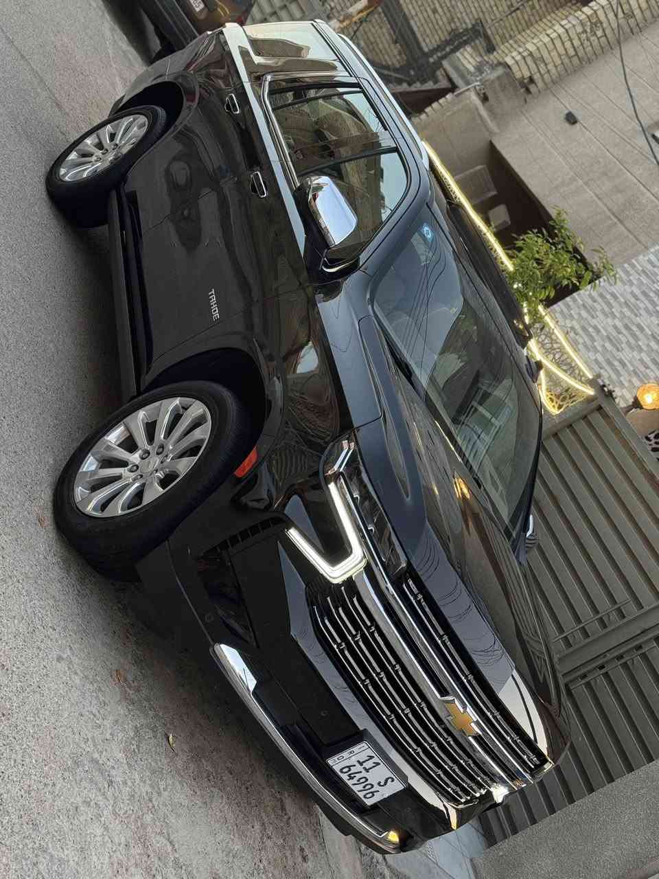 للبيع تاهو برايمر PREMIER خليجية موديل 23  وكالة المنصور  رقم بغداد بأسمي كفالة عامة اعلى مواصفات  ١/١:
مغلفة ppf اصلي ضمان ١٠ سنوات
جكات 
داتا شو (عرض على الجامة الامامية)
بانوراما
كامرات 5 محيطية 360 درجة
٣ شاشات
عدادات شاشة دجيتال
رادار امامي + تحديد مسار
رادار جانبي + نقط عمياء
دوسات كهرباء + انارة led
سستم صوت BOSE
ثلاجة
كشنات جلد بيجي خزن ميموري + هزاز كشن
تبريد تدفئة كشنات امامي + خلفي تدفئة
منافذ شحن usb,hdmi,typeC
ويل حجم ٢٢  كروم 
اشاير مري + مري شفط + هيتر مري
جنطة كهرباء + ستيرن كهرباء
سايد بريك بصمة
داخل بيجي + صاج ملكي
حساس امامي + خلفي
فور ويل
وباقي المواصفات المعروفة ماشية ٧٥ الف كيلو والسيار كفالة عامة (لاصبغ ولابارد ولا شخط ) فقط طخة بسيطة بالدعامية الامامية ومبدلهة اصلية نفس اللون بعدهة بريحة الشركة والسعر 51,500$ للاستفسار ***********
