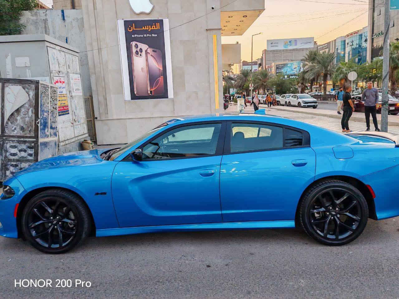 دوج جارجر RT بلاك توب امريكي
الموديل .2023 اصل 

               (الاصدار الاخيرررر)

اللون . بحري مميز 

المسافة المقطوعة.  ال 40 mi فقط 
حجم المحرك 5700 هيمي

مواصفات السيارة ..
-كامرة خلفية دوارة HD  
-لايتات زنون وكالة
-تشغيل عن بعد 
-كشنات حضن تدفئة مع تحكم كهرباء
-حساس خلفي
-شاشة كبيره مع نضام GPS
-مري جانبية هيتر مع عاكس الضوء
-نضام USB- كامل 
-تبريد قطعتين
-بصمة ابواب 
دبات سود صوت رياضي 
نضام الصوت من الباين 
السيارة مبيهه اي نقص كاملة 
(رقم بغداد الجديد بأسمي  )
السيارة عليها برمجة مصطفى ايكل 
البنكات مال راديتر دبل اصليات مال SRT
السعر  

مكان السيارة بغداد 
حادثها دعامية وبيها بارد بلبنيد والجاملغ الايسر 
 
السعر 275

***********
