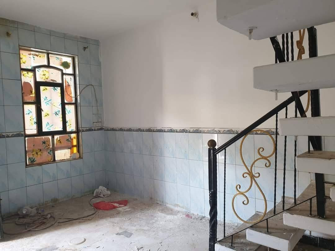 #للايجار  بيت 50 متر #االثعالبة-الاولى بغداد ب 10 الاف مربع ركن استقبال ومطبخ وغرفتين نوم كبيرة وصغيرة ومنطقة تبليط ومدارس وخدماتت
غرفتين استقبال و مطبخ 
*********** بي واتساب
