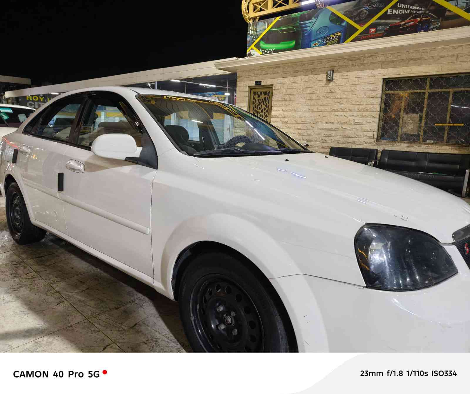 اوبترا 2009 توماتيك
بيها 3 قطع صبغ بدون دواخل 
محرك كير شرط شرط التحويل 
مكان موصل ايسر 
***********
***********
