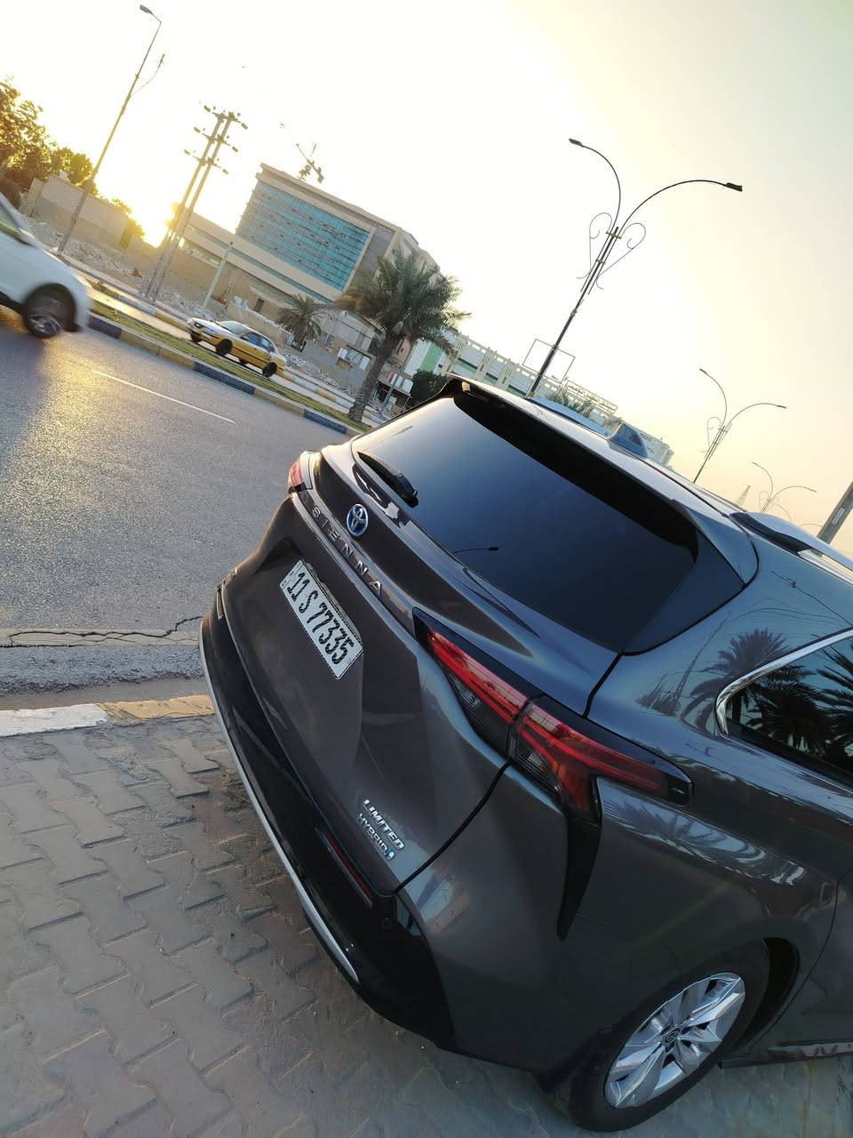 السلام عليكم
#للبيع

تويوتا سينا 

2024

محرك 4سلندر 2.5 هايبرد

دفع رباعي

المسافة المقطوعة: 4396 ميل

ليمتد فول مواصفات

حساسات 

كامرة 

كشنات جلد تدفئة تبريد

رادارات

مثبت سرعة

تحديد مسار

شاشة (اندرويد اوتو + ابل كار بلاي) 

بردات بلادي

ابواب كهرباء

سايد بريك كهربائي

هاند بريك

شاحن لاسلكي

فتحة سقف

وباقي مواصفات ليمتد

الضرر بنيد+جاملغ +باب مبدلات اصلي

بيهة تعديل بالجاملغ الخلفي 

مرقمة بغداد بأسمي تحويل ثاني يوم

ورقم شبه مميز

#السعر 28500$

للاستفسار

***********

***********
