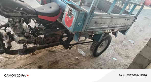 سلام وعليكم ستوته للبيع رقم اماني مكفول شاصي مكاني دوانيه مناويه مديل 2012تخم تاير جديد كاربياا شخاله سعر1000وبه مجال شراي ***********
