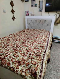 سرير • مع دوشك • السيديه