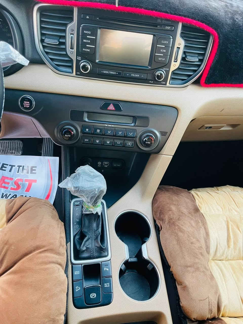 السلام عليكم سيارة سبورج موديل 17 كامل موصفات 190 وبيه مجال شويه ***********
