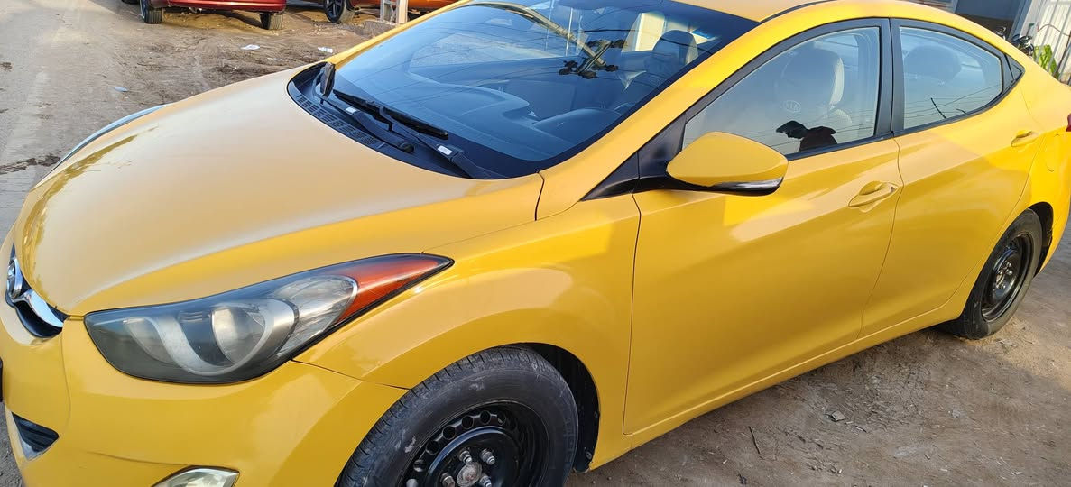 النترا موديل 13 امريكي محرك حداديه كير دهن بانزين كفاله عامه كلين بيها نص شبر فوك الجاملغ الخلفي اليسار راجع عل بارد بدون دواخل السعر 100 بيها مجال بسييييط ***********
