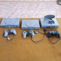 بلي ستيشن 3 • ٣ قطع • مع يدات