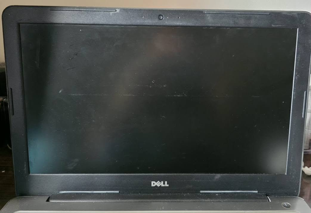 💻 للبيع: لابتوب Dell Inspiron 15 5000 Series

🔥 جهاز قوي وممتاز للدراسة، الشغل، وحتى الألعاب المتوسطة

📌 المواصفات:

- المعالج: Intel Core i7 (الجيل السابع)
- الرام: 8GB DDR4
- التخزين:
  - HDD سعة 1 تيرا
  - SSD نوع Kingston سعة 256GB (سريع جداً)
- كرت الشاشة:
  - داخلي: Intel HD Graphics
  - خارجي: AMD Radeon 4GB
- الشاشة: 15.6 إنچ
- النظام: Windows 10

⚡ مميزات الجهاز:

- أداء سريع بفضل SSD
- يشغل برامج ثقيلة وألعاب متوسطة
- كرت شاشة خارجي مناسب للألعاب
- تصميم عملي وشاشة واضحة

📍 الحالة:
الجهاز نظيف ويشتغل بدون مشاكل

📩 للمهتمين التواصل خاص عمارة, ميسان


**إذا كنت صاحب هذا الإعلان وتريد حذفه لأي سبب، رجاءا أرسل رسالة إلى الدعم الفني**