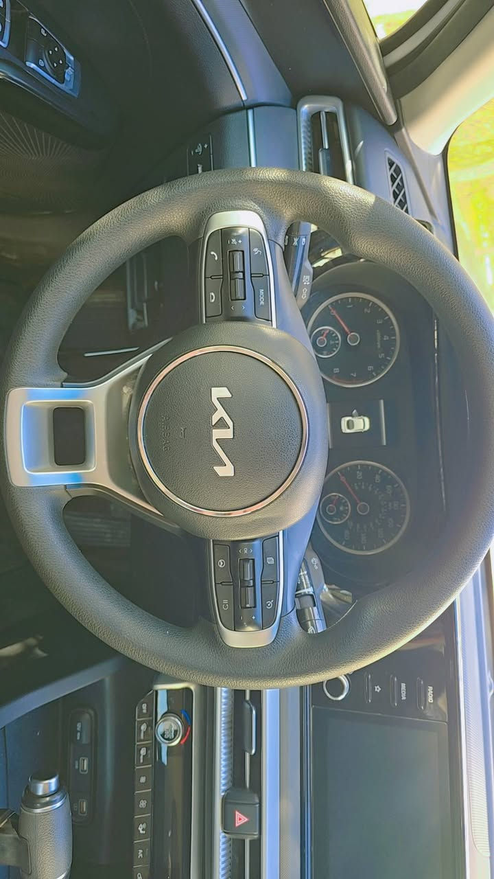 السلام عليكم كي فايف موديل ٢٠٢٣  وارد أمريكي رقم بغداد معوقين  فئه IXS بيه هواي مواصفات  هاي السياره كدامك صوره وسونار وتجي تفحص  مكاني النجف  السعر 155 وبيه مجال ***********
