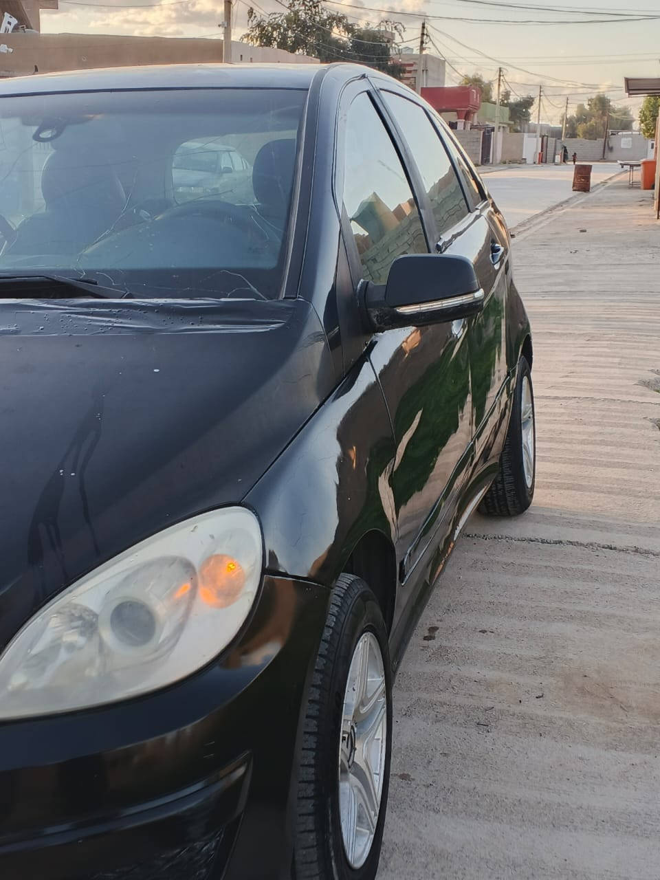 لبيع سيارة مارسدس 2008 رقم اربيل،بيها،عطل،في،الكير حيانن يضهر اثناء المشي ومحرك بي صرف السعر 35, وبيها مجال ***********
