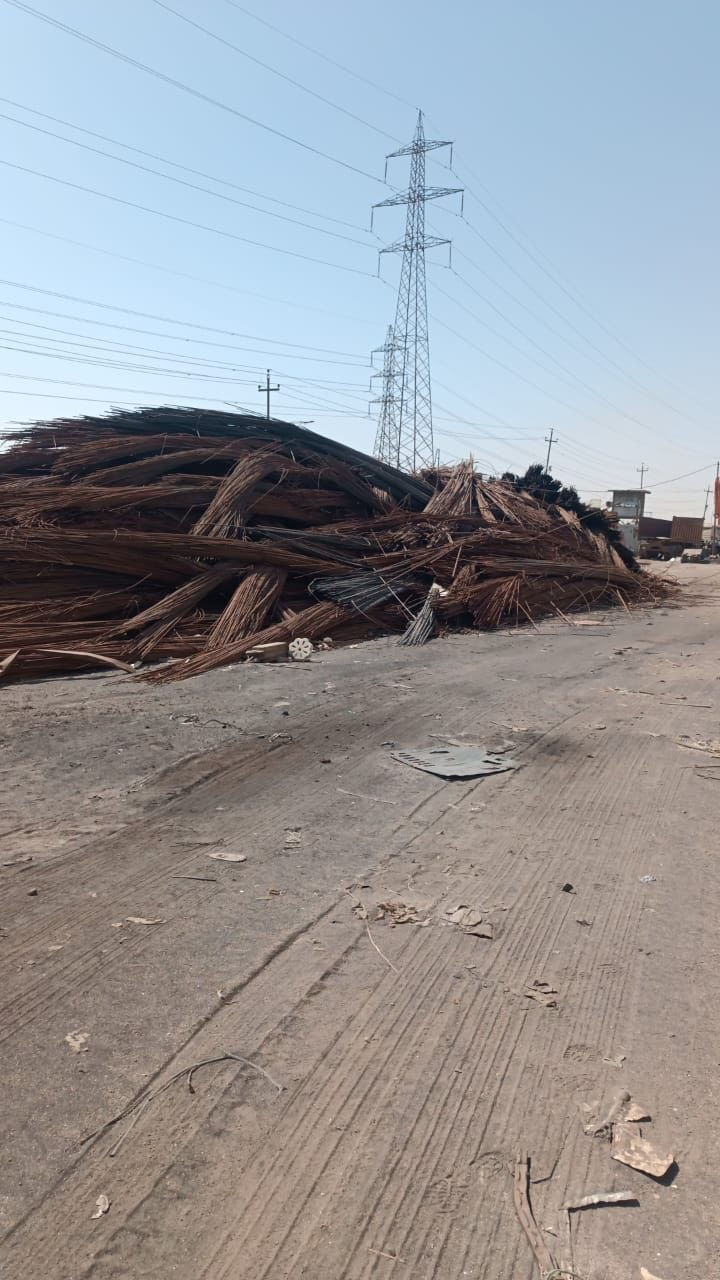 السلام عليكم 
شيش مقاصير نخب اول للبيع القياسات مختلفه الكميه 5000 طن المكان البصره 

الاستفسار الاتصال على الرقم ***********
