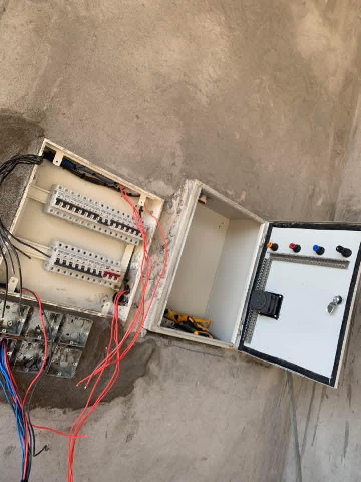 "مع كل لمسة، نضيء حياتكم! 💡
نقدم لكم خدمات كهربائية متكاملة بجودة عالية واحترافية لا تضاهى. من التركيبات الحديثة إلى الصيانة الدورية، نضمن لكم أمانًا وراحة بال.

خبرة، دقة، التزام... هذا هو عهدنا معكم.

تواصلوا معنا اليوم لتجربة كهرباء آمنة وموثوقة! #كهربائي #صيانة_كهرباء #تركيبات_كهربائية #منزل_آمن"

التأسيس الصح هو أساس الراحة والأمان ببيتك! 💡 شغلنا مو بس وايرات، شغلنا هندسة ودقة بالتنفيذ. نضمنلك ترتيب ونظافة وتوزيع حمل مدروس. للحجز والاستفسار تواصل معنا.. نتشرف بخدمتكم."

واتساب (***********)
